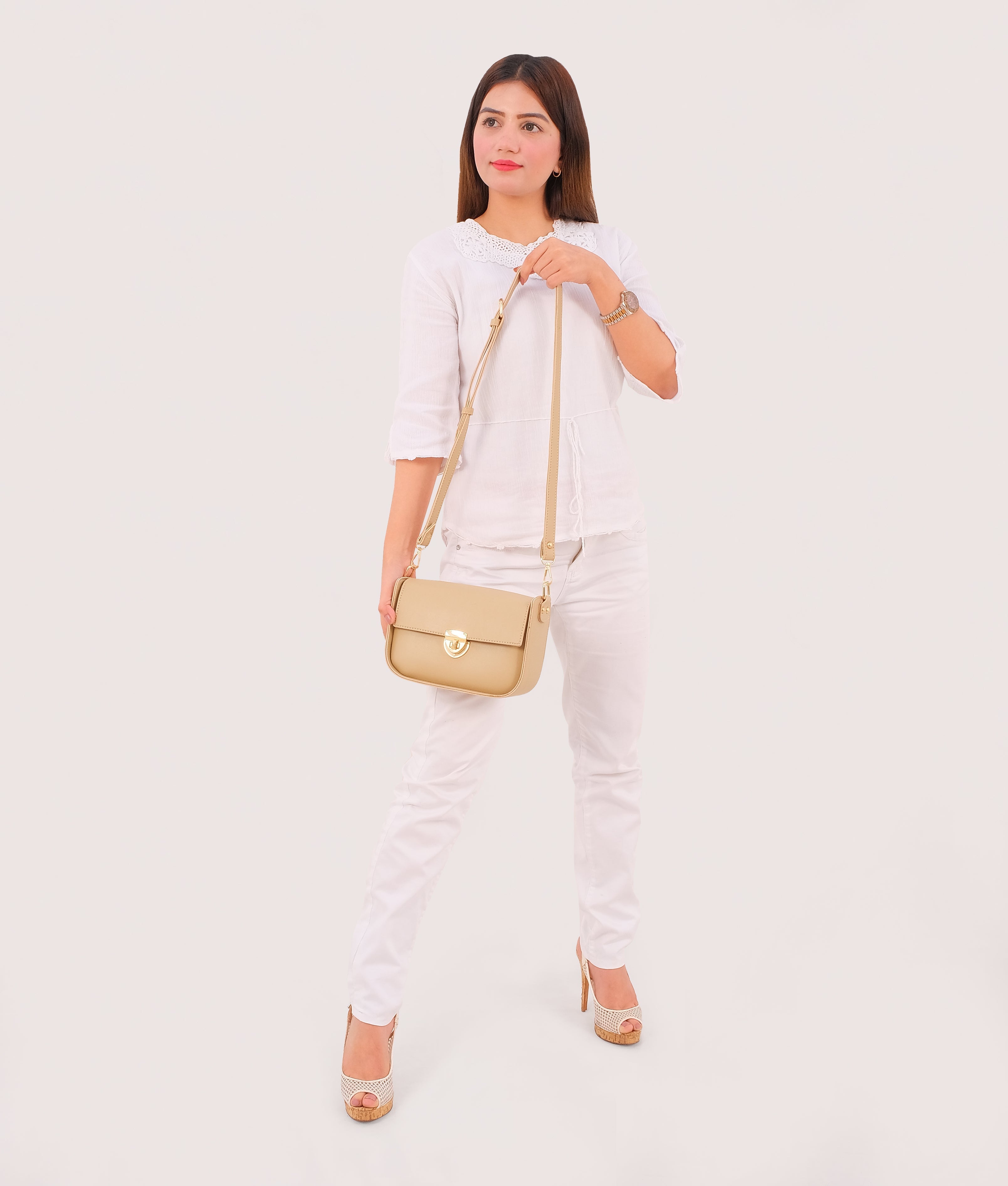 RTW Creation - Off-white saddle bag with twist lock