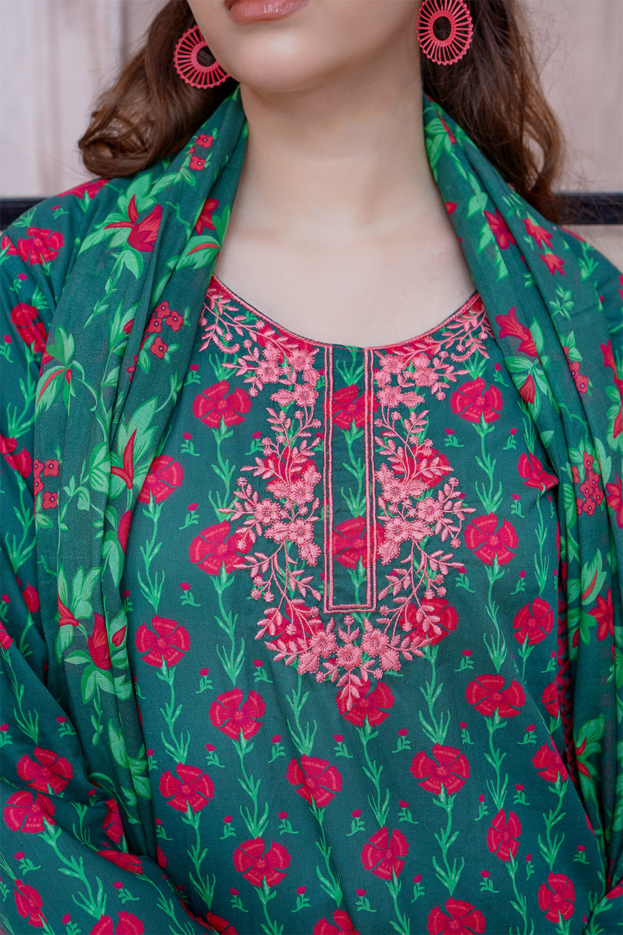 Waniya Stitched 3 Piece Digital Printed & Emb Lawn Collection'2025-LEA
