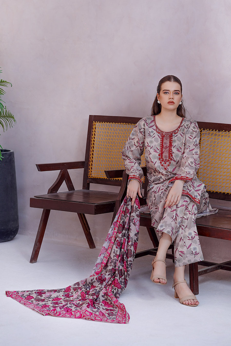 Waniya Stitched 3 Piece Digital Printed & Emb Lawn Collection'2025-ELENA