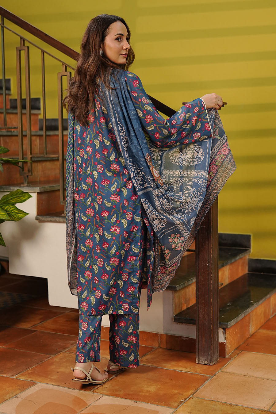 Waniya Stitched 3 Piece Summer Lawn Collection'2025-Wildflower Ink