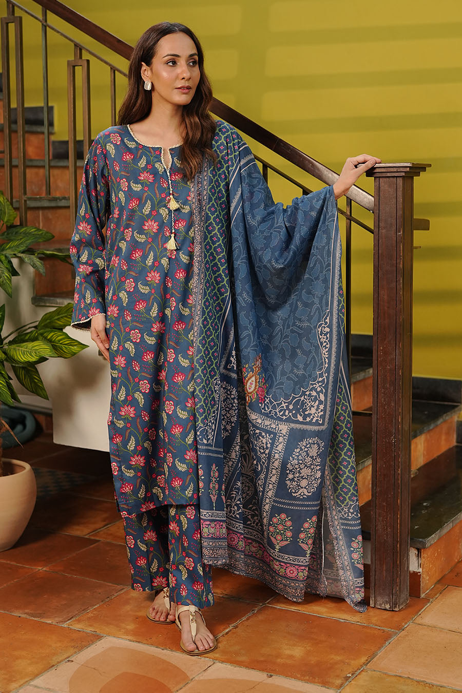 Waniya Stitched 3 Piece Summer Lawn Collection'2025-Wildflower Ink