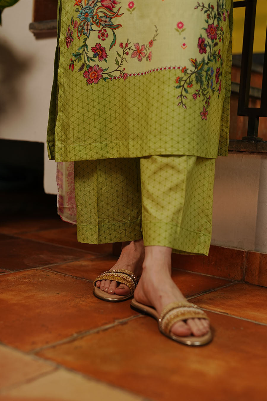 Waniya Stitched 3 Piece Summer Lawn Collection'2025-Summer Meadow