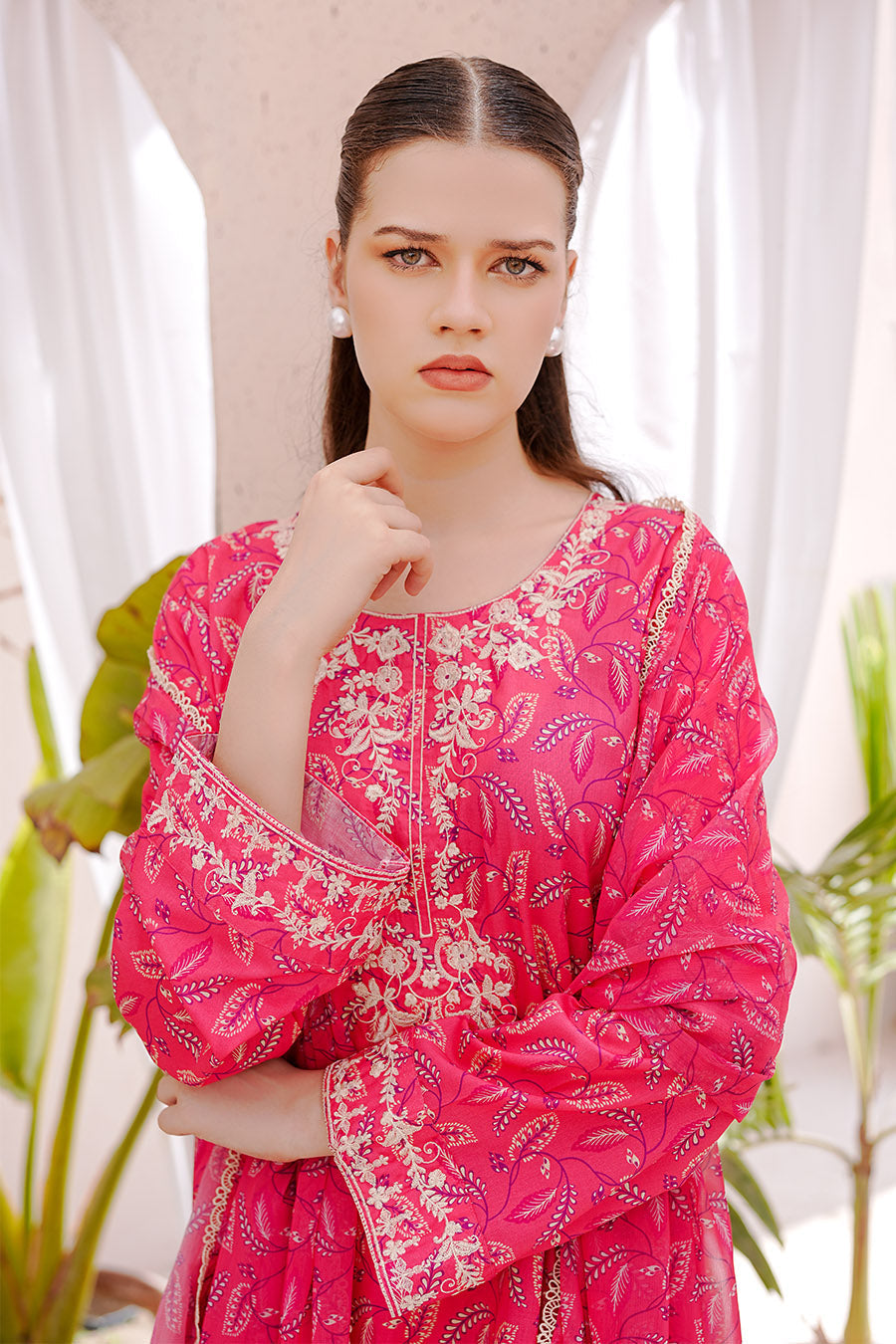 Waniya Stitched 3 Piece Embroidery Lawn Summer Collection'2025-Sarah