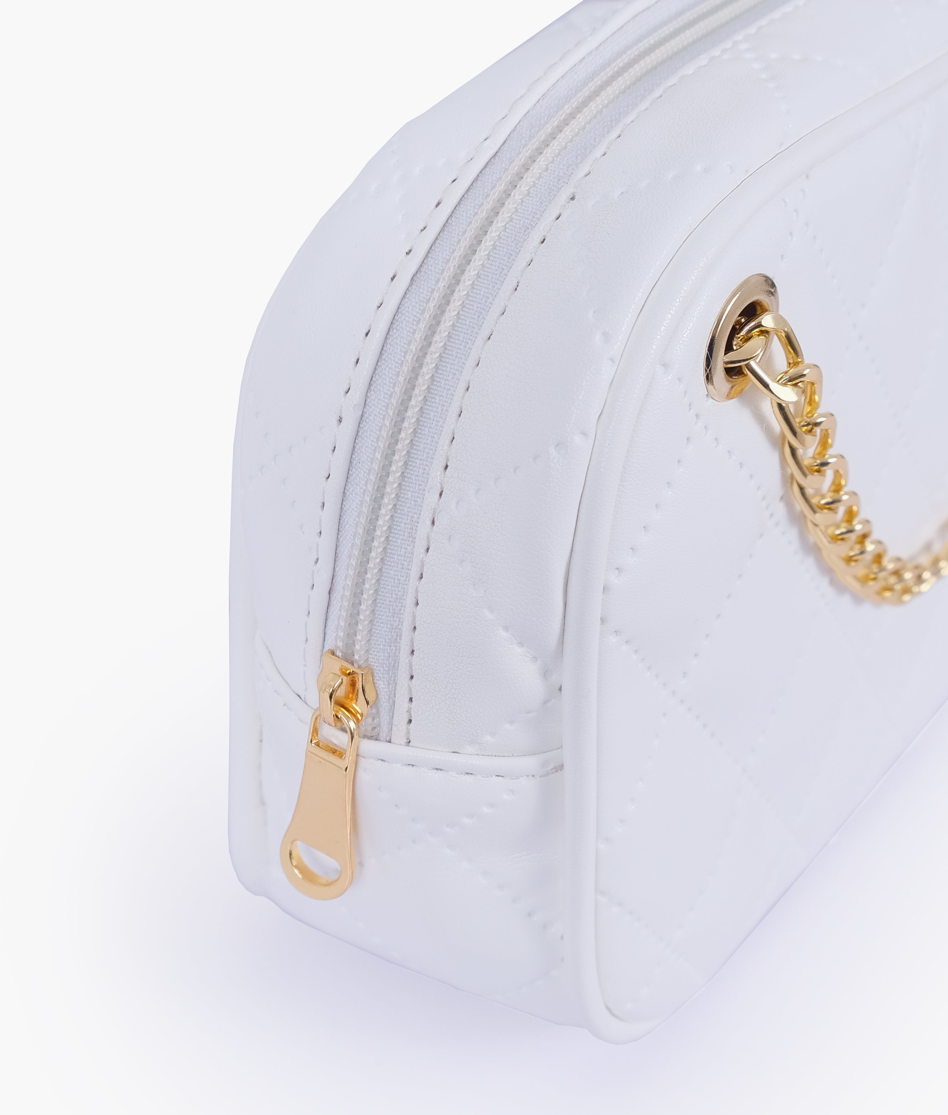 RTW Creation - White quilted rectangle cross-body bag
