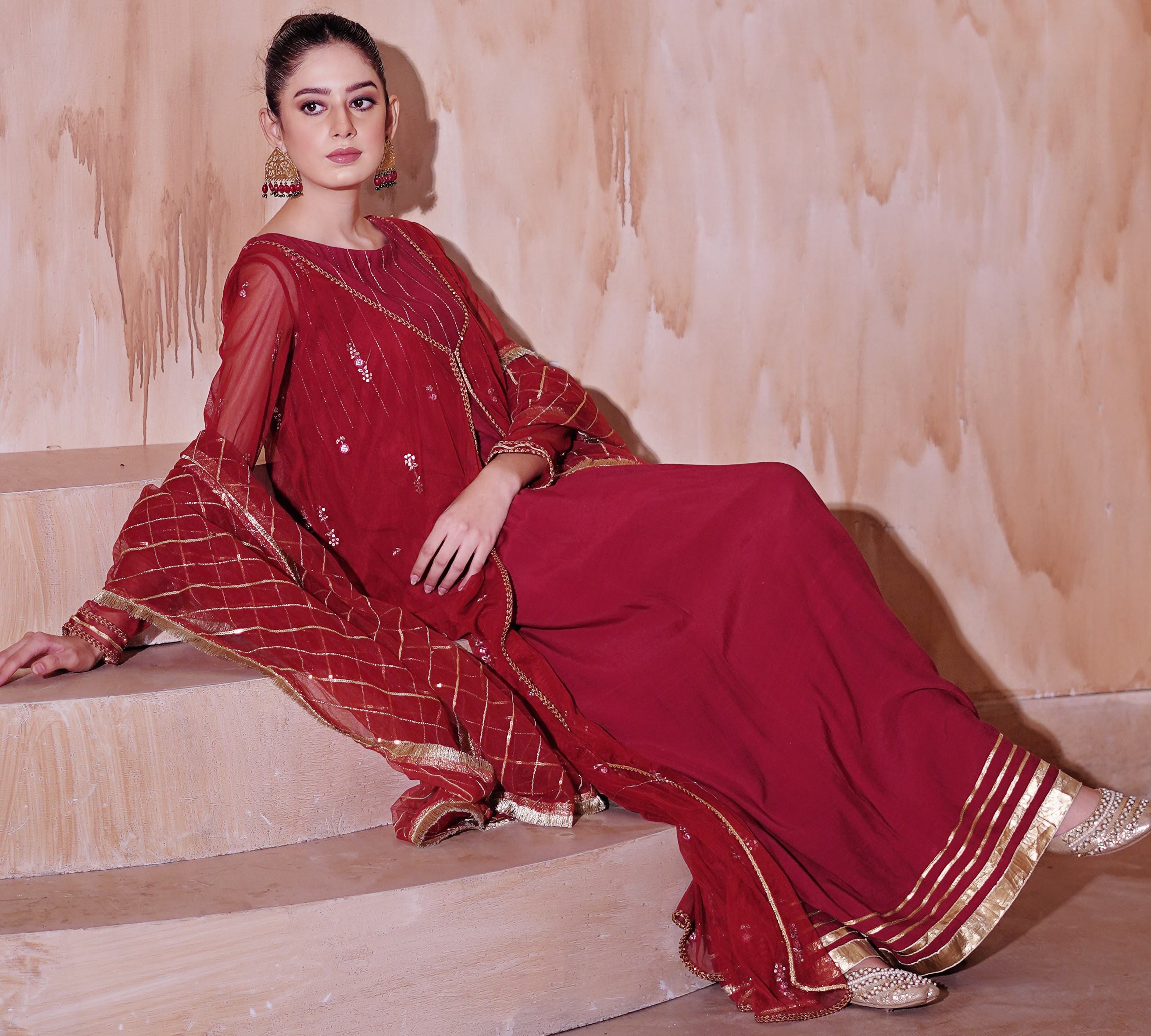 Aayra Stitched Formals Collection'2025-RP397 - Crimson Crown 4 Pc