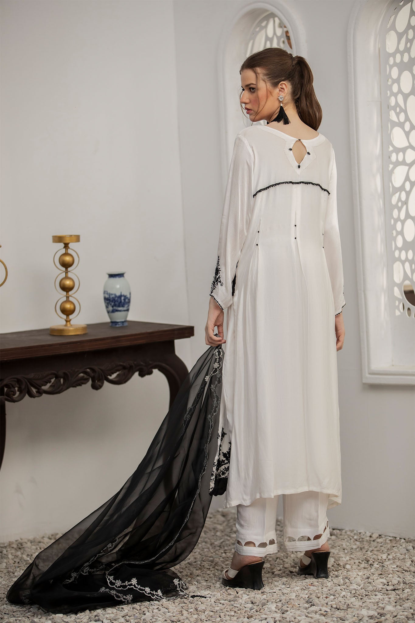 Baad E Saba 2 By Yusra Ansari Stitched 3 Piece Luxury Formals Collection'2025-Yaw-09 esmeray